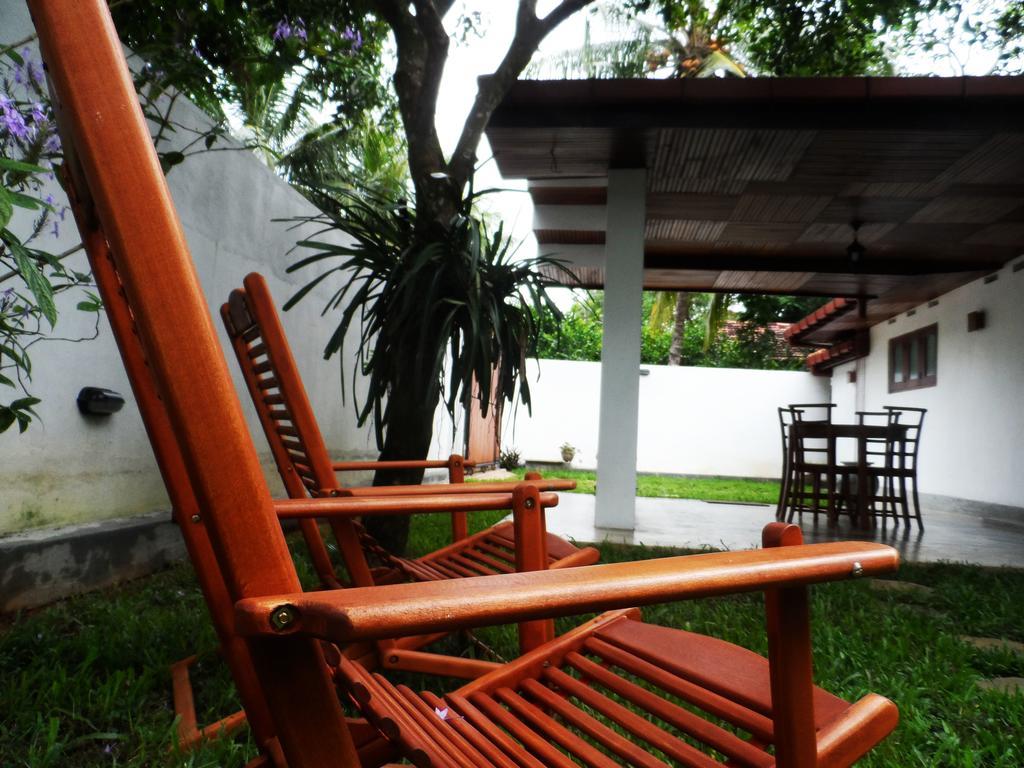Summer Dew Villa Talpe Exterior photo