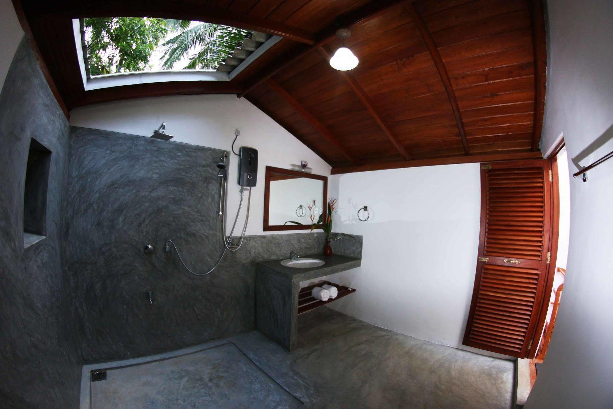 Summer Dew Villa Talpe Exterior photo
