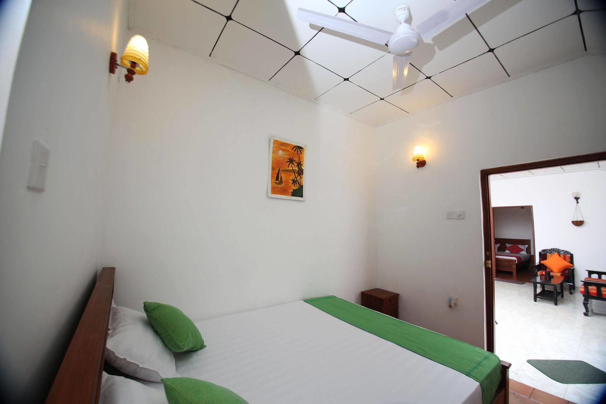 Summer Dew Villa Talpe Exterior photo